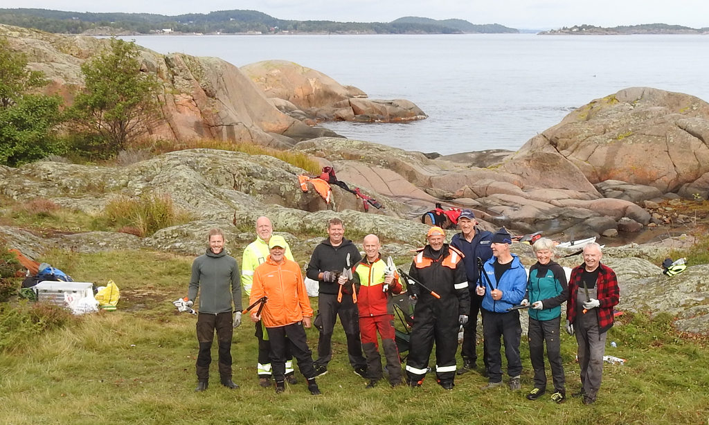 Havpadlerne Færder rydder Reiaren utenfor Nøtterøy